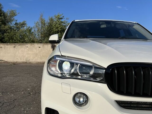 Білий БМВ Х5, об'ємом двигуна 2 л та пробігом 170 тис. км за 24499 $, фото 8 на Automoto.ua