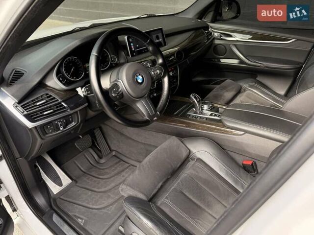 Белый БМВ Х5, объемом двигателя 2.98 л и пробегом 154 тыс. км за 34500 $, фото 29 на Automoto.ua
