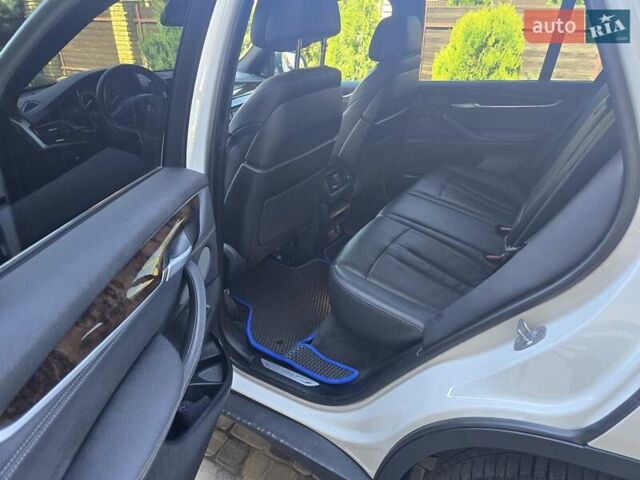 Белый БМВ Х5, объемом двигателя 2.99 л и пробегом 278 тыс. км за 27867 $, фото 9 на Automoto.ua