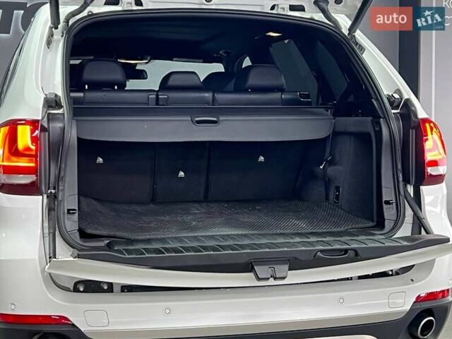 Белый БМВ Х5, объемом двигателя 2.98 л и пробегом 57 тыс. км за 34800 $, фото 7 на Automoto.ua