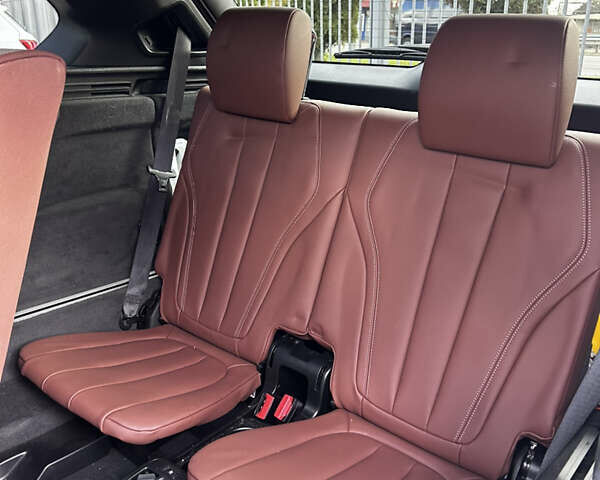 Белый БМВ Х5, объемом двигателя 2.98 л и пробегом 130 тыс. км за 28000 $, фото 45 на Automoto.ua