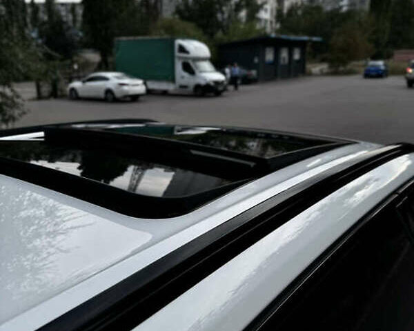 Белый БМВ Х5, объемом двигателя 2.98 л и пробегом 142 тыс. км за 25000 $, фото 5 на Automoto.ua