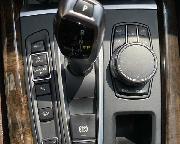 Белый БМВ Х5, объемом двигателя 2 л и пробегом 193 тыс. км за 35000 $, фото 23 на Automoto.ua