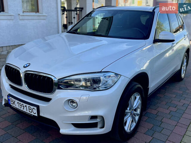 Белый БМВ Х5, объемом двигателя 2 л и пробегом 92 тыс. км за 33200 $, фото 4 на Automoto.ua