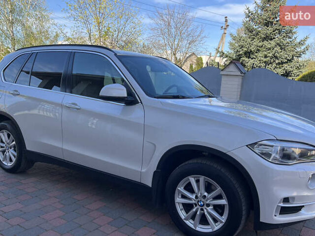 Белый БМВ Х5, объемом двигателя 2 л и пробегом 92 тыс. км за 37200 $, фото 7 на Automoto.ua
