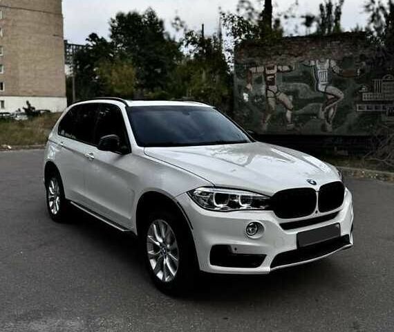 Білий БМВ Х5, об'ємом двигуна 3 л та пробігом 142 тис. км за 23000 $, фото 4 на Automoto.ua