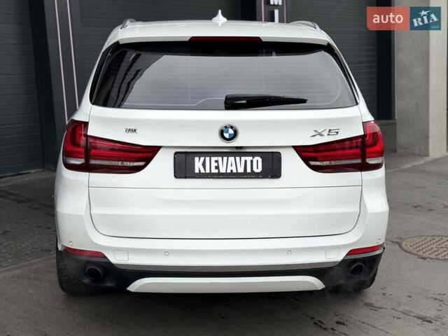 Белый БМВ Х5, объемом двигателя 2 л и пробегом 177 тыс. км за 26000 $, фото 4 на Automoto.ua