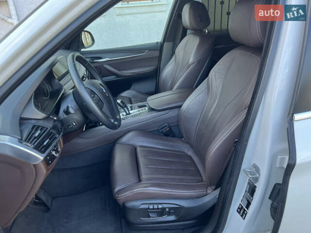 Белый БМВ Х5, объемом двигателя 2 л и пробегом 92 тыс. км за 37200 $, фото 13 на Automoto.ua
