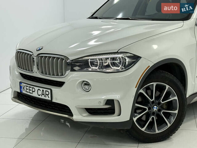 Белый БМВ Х5, объемом двигателя 2.99 л и пробегом 116 тыс. км за 35500 $, фото 6 на Automoto.ua