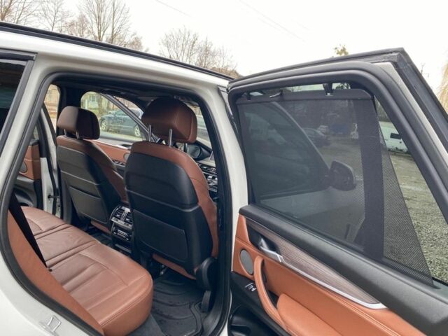 Белый БМВ Х5, объемом двигателя 3 л и пробегом 249 тыс. км за 35000 $, фото 3 на Automoto.ua