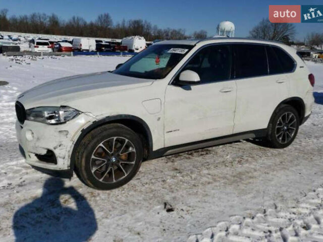 Белый БМВ Х5, объемом двигателя 2 л и пробегом 192 тыс. км за 17900 $, фото 2 на Automoto.ua