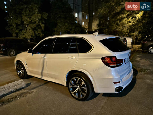 Белый БМВ Х5, объемом двигателя 3 л и пробегом 140 тыс. км за 30000 $, фото 36 на Automoto.ua