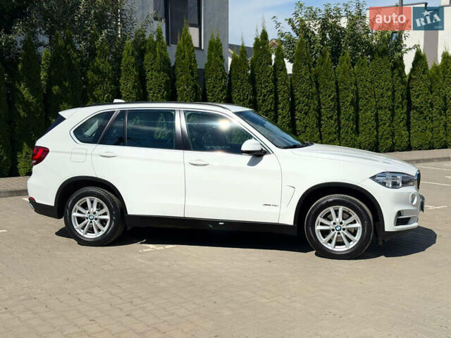 Білий БМВ Х5, об'ємом двигуна 2.98 л та пробігом 210 тис. км за 32000 $, фото 4 на Automoto.ua
