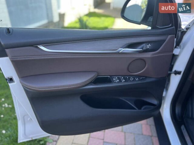 Белый БМВ Х5, объемом двигателя 2 л и пробегом 92 тыс. км за 37200 $, фото 18 на Automoto.ua