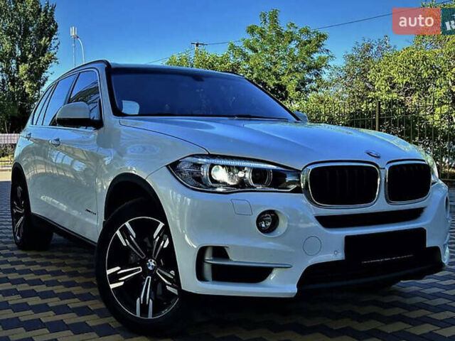 Белый БМВ Х5, объемом двигателя 2 л и пробегом 120 тыс. км за 24999 $, фото 5 на Automoto.ua