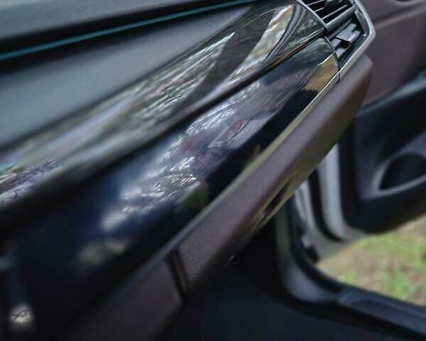 Белый БМВ Х5, объемом двигателя 3 л и пробегом 205 тыс. км за 25000 $, фото 27 на Automoto.ua