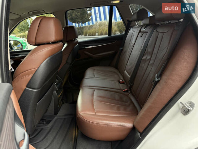 Белый БМВ Х5, объемом двигателя 2 л и пробегом 177 тыс. км за 26000 $, фото 6 на Automoto.ua