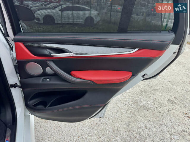 Білий БМВ Х5, об'ємом двигуна 4.39 л та пробігом 86 тис. км за 36900 $, фото 31 на Automoto.ua