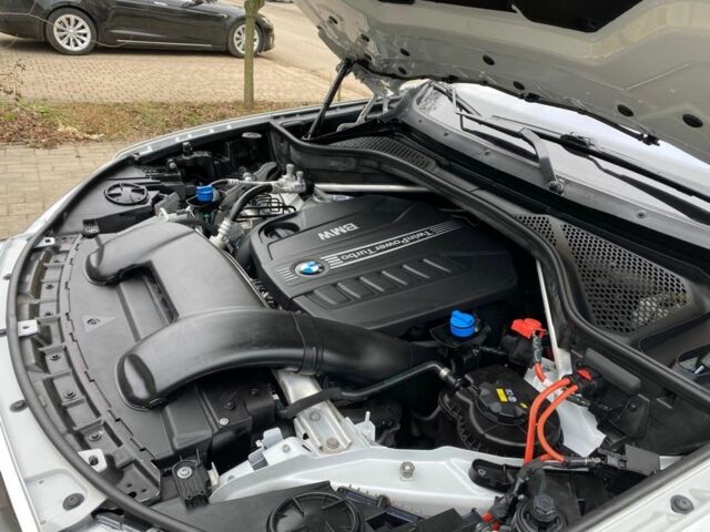 Белый БМВ Х5, объемом двигателя 3 л и пробегом 249 тыс. км за 35000 $, фото 15 на Automoto.ua