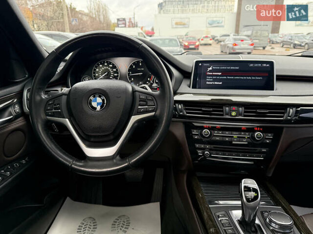 Білий БМВ Х5, об'ємом двигуна 2.99 л та пробігом 213 тис. км за 28800 $, фото 13 на Automoto.ua