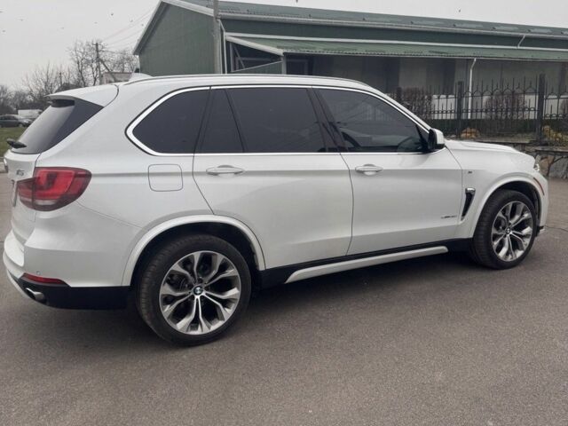 Белый БМВ Х5, объемом двигателя 0 л и пробегом 137 тыс. км за 30000 $, фото 1 на Automoto.ua
