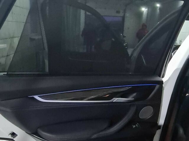 Білий БМВ Х5, об'ємом двигуна 2 л та пробігом 158 тис. км за 35500 $, фото 13 на Automoto.ua
