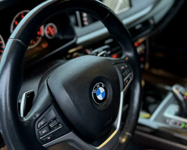 Білий БМВ Х5, об'ємом двигуна 2.99 л та пробігом 218 тис. км за 32900 $, фото 1 на Automoto.ua