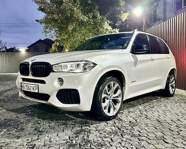 Белый БМВ Х5, объемом двигателя 2.98 л и пробегом 175 тыс. км за 28000 $, фото 4 на Automoto.ua