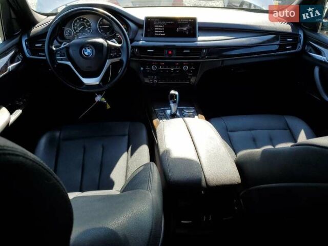 Белый БМВ Х5, объемом двигателя 2 л и пробегом 200 тыс. км за 24400 $, фото 6 на Automoto.ua