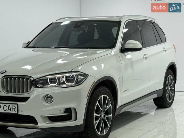 Белый БМВ Х5, объемом двигателя 2.99 л и пробегом 116 тыс. км за 35500 $, фото 3 на Automoto.ua