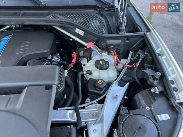 Белый БМВ Х5, объемом двигателя 2 л и пробегом 100 тыс. км за 32000 $, фото 9 на Automoto.ua