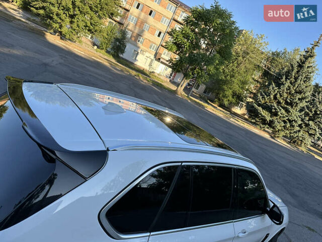 Белый БМВ Х5, объемом двигателя 2 л и пробегом 100 тыс. км за 32000 $, фото 18 на Automoto.ua