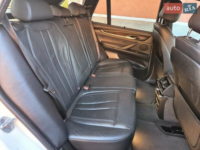 Белый БМВ Х5, объемом двигателя 2.99 л и пробегом 110 тыс. км за 31900 $, фото 24 на Automoto.ua