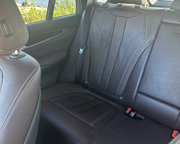 Белый БМВ Х5, объемом двигателя 2.99 л и пробегом 150 тыс. км за 39999 $, фото 18 на Automoto.ua