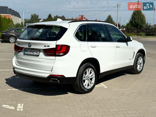 Білий БМВ Х5, об'ємом двигуна 2.98 л та пробігом 210 тис. км за 32000 $, фото 12 на Automoto.ua