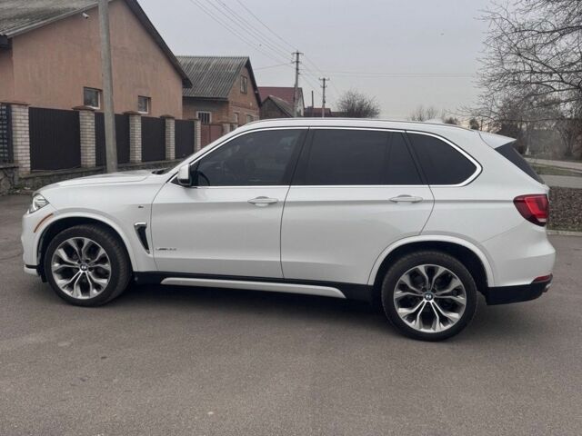 Белый БМВ Х5, объемом двигателя 0 л и пробегом 137 тыс. км за 30000 $, фото 4 на Automoto.ua