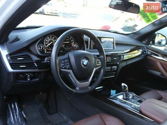 Білий БМВ Х5, об'ємом двигуна 2.98 л та пробігом 106 тис. км за 8700 $, фото 3 на Automoto.ua