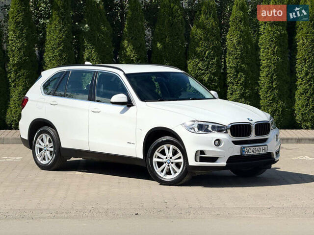 Білий БМВ Х5, об'ємом двигуна 2.98 л та пробігом 210 тис. км за 32000 $, фото 22 на Automoto.ua