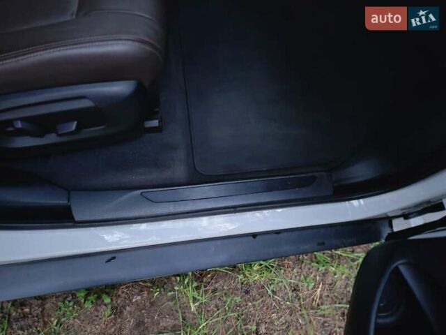 Белый БМВ Х5, объемом двигателя 3 л и пробегом 205 тыс. км за 25000 $, фото 64 на Automoto.ua