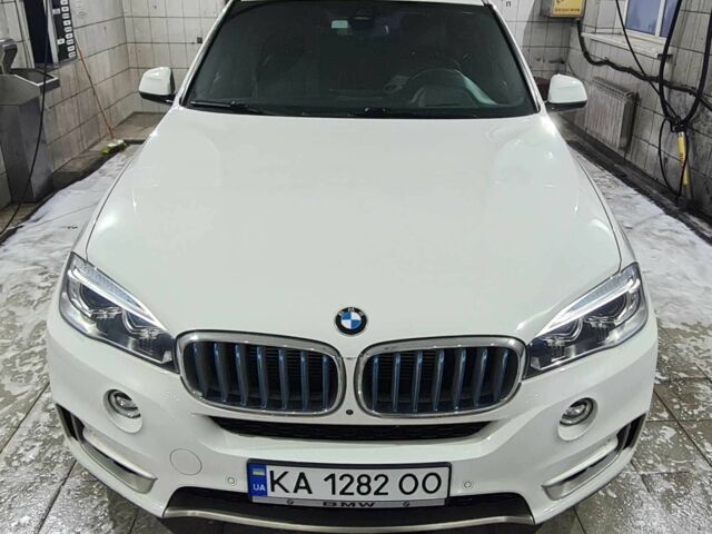 Білий БМВ Х5, об'ємом двигуна 2 л та пробігом 158 тис. км за 35500 $, фото 5 на Automoto.ua