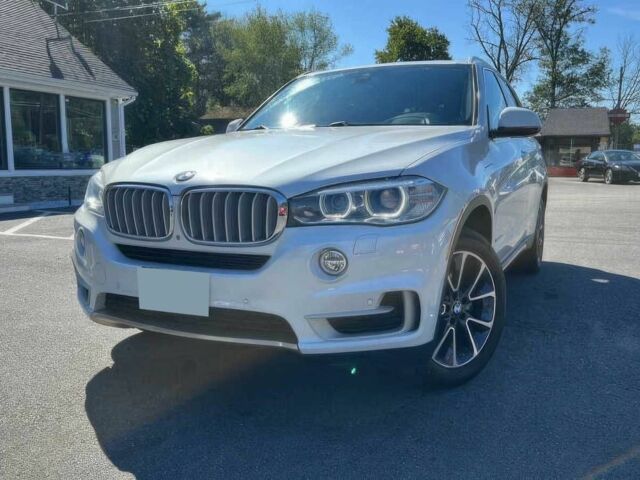 Белый БМВ Х5, объемом двигателя 2 л и пробегом 54 тыс. км за 9500 $, фото 2 на Automoto.ua