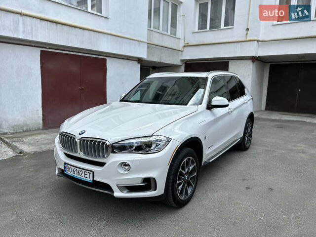 Белый БМВ Х5, объемом двигателя 2 л и пробегом 82 тыс. км за 33900 $, фото 3 на Automoto.ua