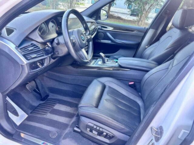 Белый БМВ Х5, объемом двигателя 3 л и пробегом 53 тыс. км за 21500 $, фото 8 на Automoto.ua