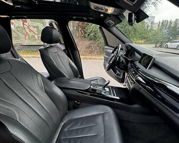 Белый БМВ Х5, объемом двигателя 2.98 л и пробегом 142 тыс. км за 25000 $, фото 14 на Automoto.ua