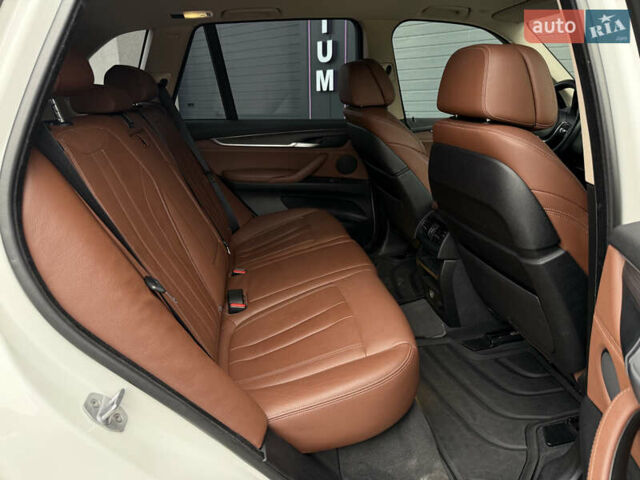 Белый БМВ Х5, объемом двигателя 2 л и пробегом 177 тыс. км за 26000 $, фото 9 на Automoto.ua