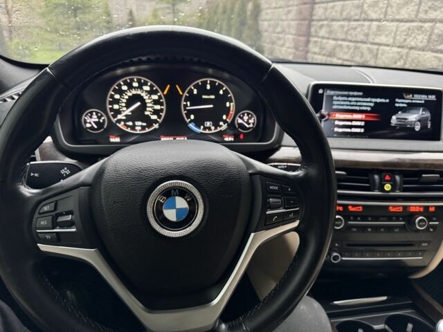 Белый БМВ Х5, объемом двигателя 3 л и пробегом 259 тыс. км за 33000 $, фото 2 на Automoto.ua