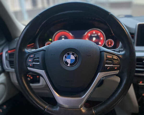 Белый БМВ Х5, объемом двигателя 2 л и пробегом 130 тыс. км за 24800 $, фото 18 на Automoto.ua