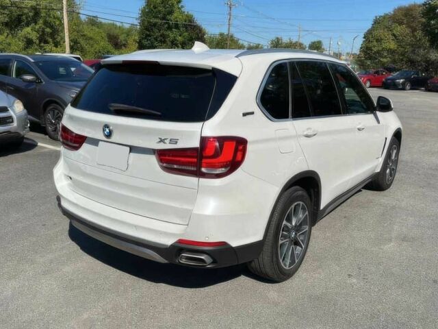 Белый БМВ Х5, объемом двигателя 2 л и пробегом 54 тыс. км за 9500 $, фото 5 на Automoto.ua