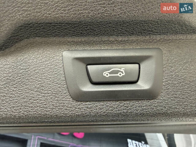 Белый БМВ Х5, объемом двигателя 2 л и пробегом 177 тыс. км за 26000 $, фото 26 на Automoto.ua