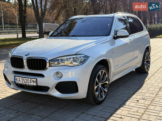 Белый БМВ Х5, объемом двигателя 3 л и пробегом 140 тыс. км за 30000 $, фото 3 на Automoto.ua